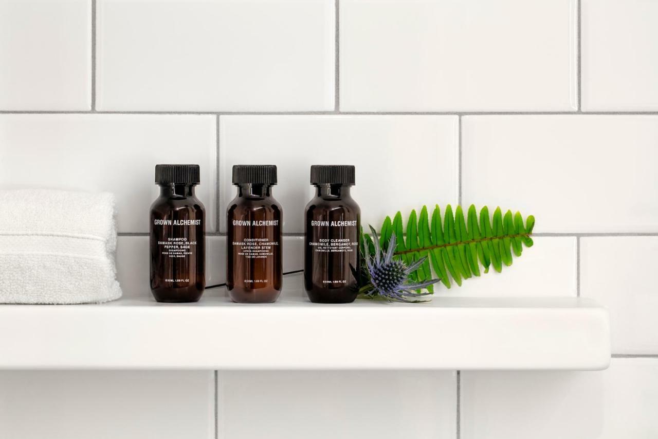 The Whitney Hotel Boston Extérieur photo Shower amenities