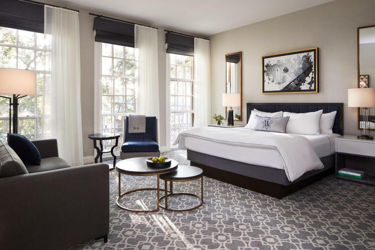 The Whitney Hotel Boston Extérieur photo A guest room at The St. Regis Boston