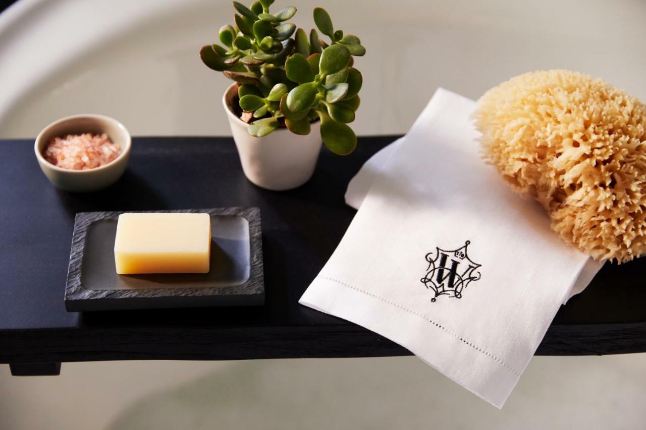 The Whitney Hotel Boston Extérieur photo A folded guest towel